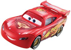 Disney/Pixar Cars 2 Lightning McQueen Diecast Vehicle