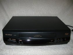 Quasar VHQ-940 Video Cassette Recorder Player VCR 4 Head Omnivision VHS