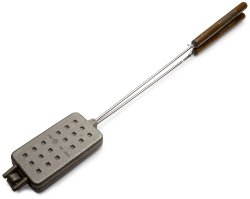 Rome’s 1405 Waffle Iron with Steel and Wood Handles