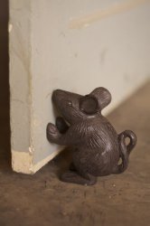 Cast Iron Mouse  Rustic Door Stop
