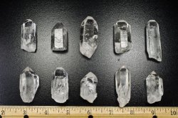 Hypnotic Gems Materials: 10 pcs “A/B” Grade Quartz Points – 1″ to 1.5″ – Raw Natural Stones