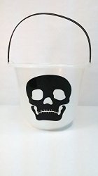 Glow-in-the-dark Glowing Skull Treat Pails with Carrying Handles Ready for Trick-or-treaters