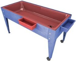Manta Ray S6224 Red Liner Sand And Water Activity Center with Lid And 2 Casters Blue