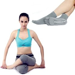Malloom 5-Toe Ultra thin Silicone Yoga Gym Non Slip Massage Toe Socks With Full Grip (Gray)