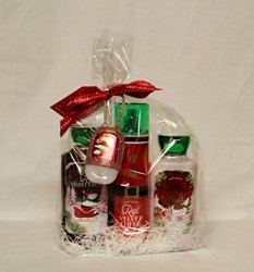 Bath & Body Works ~Signature Collection ~ Red Velvet Cheer ~ 4 Pc ~ Full Size~ Winter 2015 ~ Gift Set