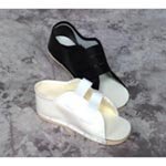 Scott Specialties Cast Shoe Vinyl – Womens Medium – Model 0225-MED – Each