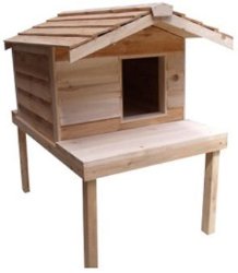 Insulated Outdoor Cat House with Lounging Deck and Extended Roof