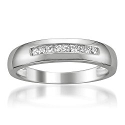 14k White Gold Princess-cut Diamond Men’s Wedding Band Ring (1/4 cttw, I-J, I1-I2)